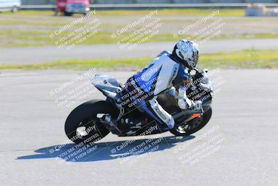 media/Jan-20-2023-Fastrack Riders (Fri) [[f2ad32aba3]]/Level 2/session 3 turn 9/